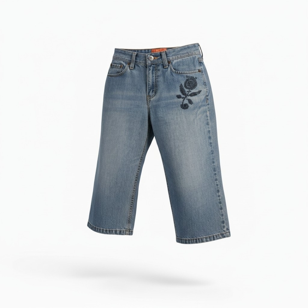 Levi's Light Blue Relaxed Jean Capris with Floral Embroidery - Picture 2 of 9